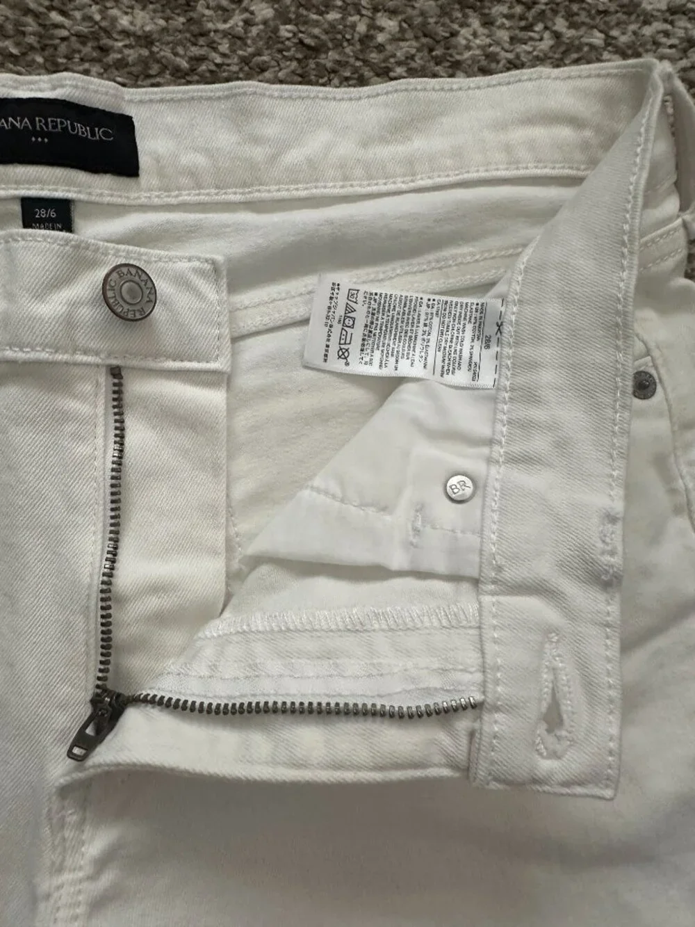 BANANA REPUBLIC (6) White Denim Shorts 3.5
